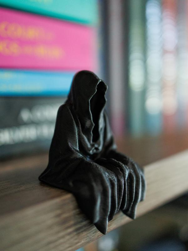 Grim Reaper Sitting Bookshelf Decor 3D Printed Death Figure Gift Bookish Merch Teacup - Perfect for Book Lovers