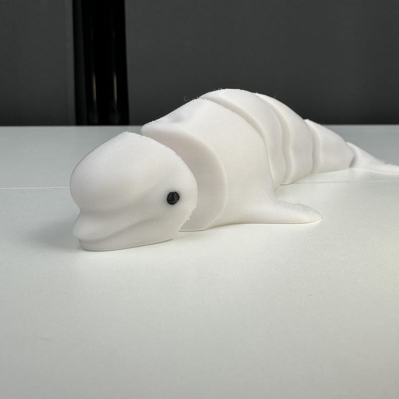 3D Printed Articulated Beluga Whale for Home Decor - PLA Plastic, Multiple Colors Artistic