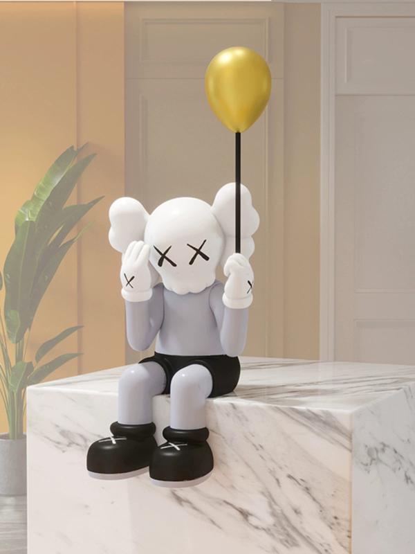 New Luxury KAWS Sitting Violent Bear