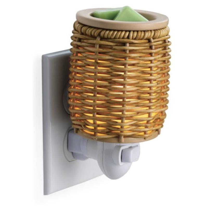 Wicker Lantern Pluggable Warmer