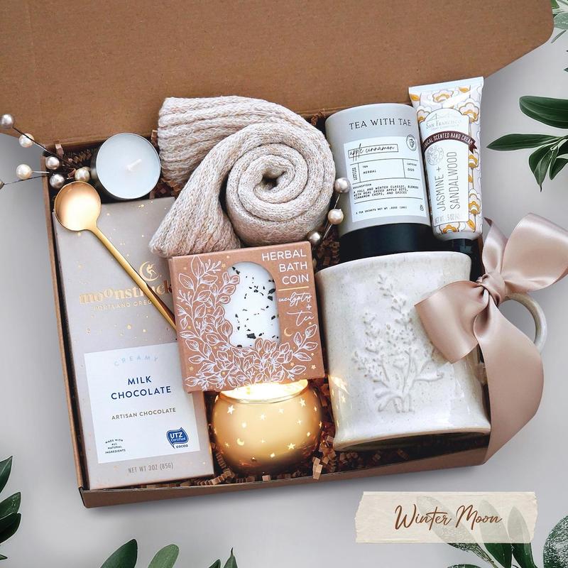 Hug in a Box, Holiday Care Package for Women, Winter Self Care Gift Box, Christmas Gift Box, Birthday Gift Basket, Thanksgiving Gift | Trendy Giftbox, Christmas Giftbox