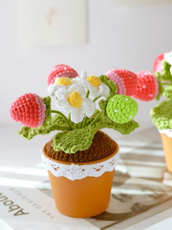 Crochet strawberry in pot, handmade strawberry, personalized gift, home decoration, desk decoration, strawberry in pot, knitted strawberry