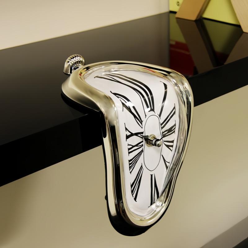 Creative Melting Distorted Roman Digital Wall Clock, Surreal Style Clock, Distorted Clock Decorations, Home Accessories (Battery Required, Battery Not Included)