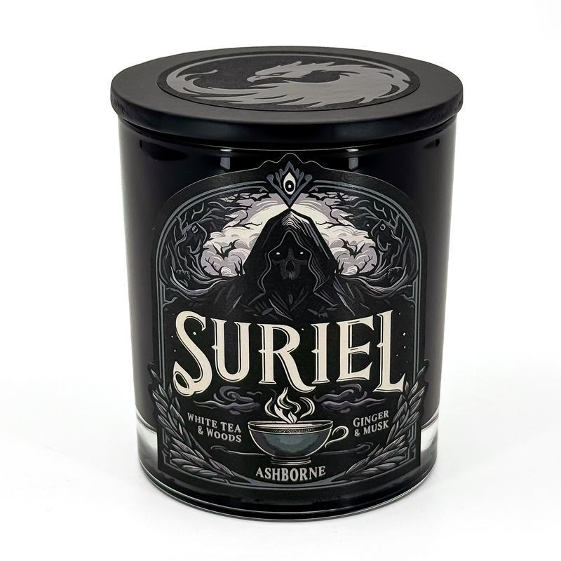 Suriel - ACOTAR inspired 8oz Scented Candle - White Tea, Woods, Ginger, Musk - Natural Coconut Wax - 35 h Burn Time - Premium Foil Label - Dark Decor